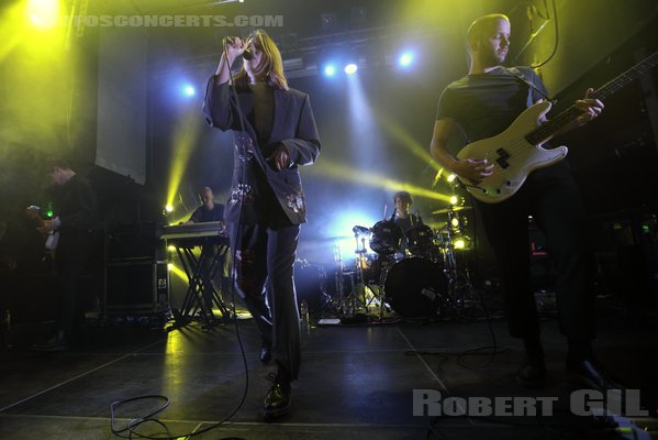 WHISPERING SONS - 2022-03-24 - PARIS - Petit Bain - 